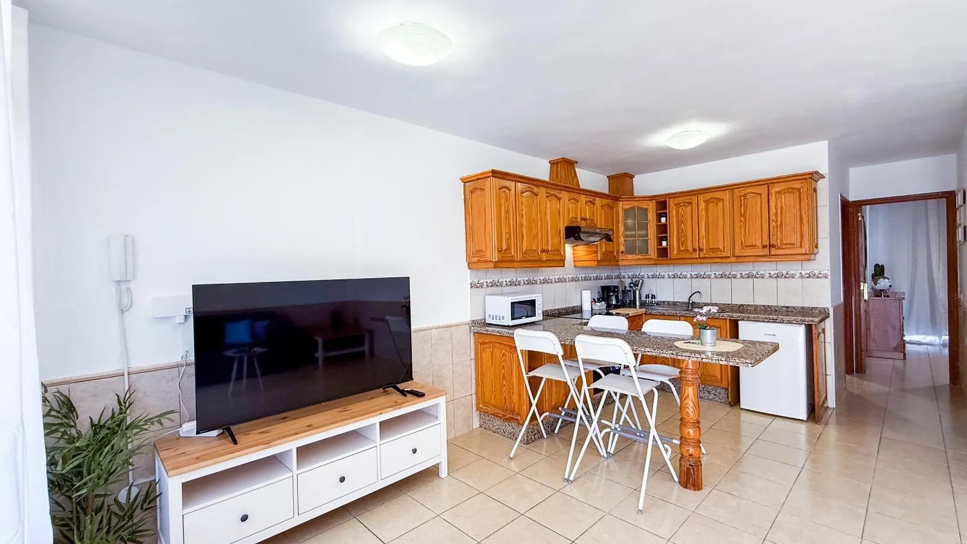 Апартаменты Las Rosas Home Лос Кристианос