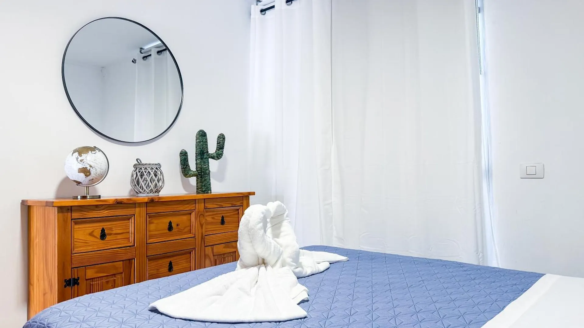 Апартаменты Las Rosas Home Лос Кристианос