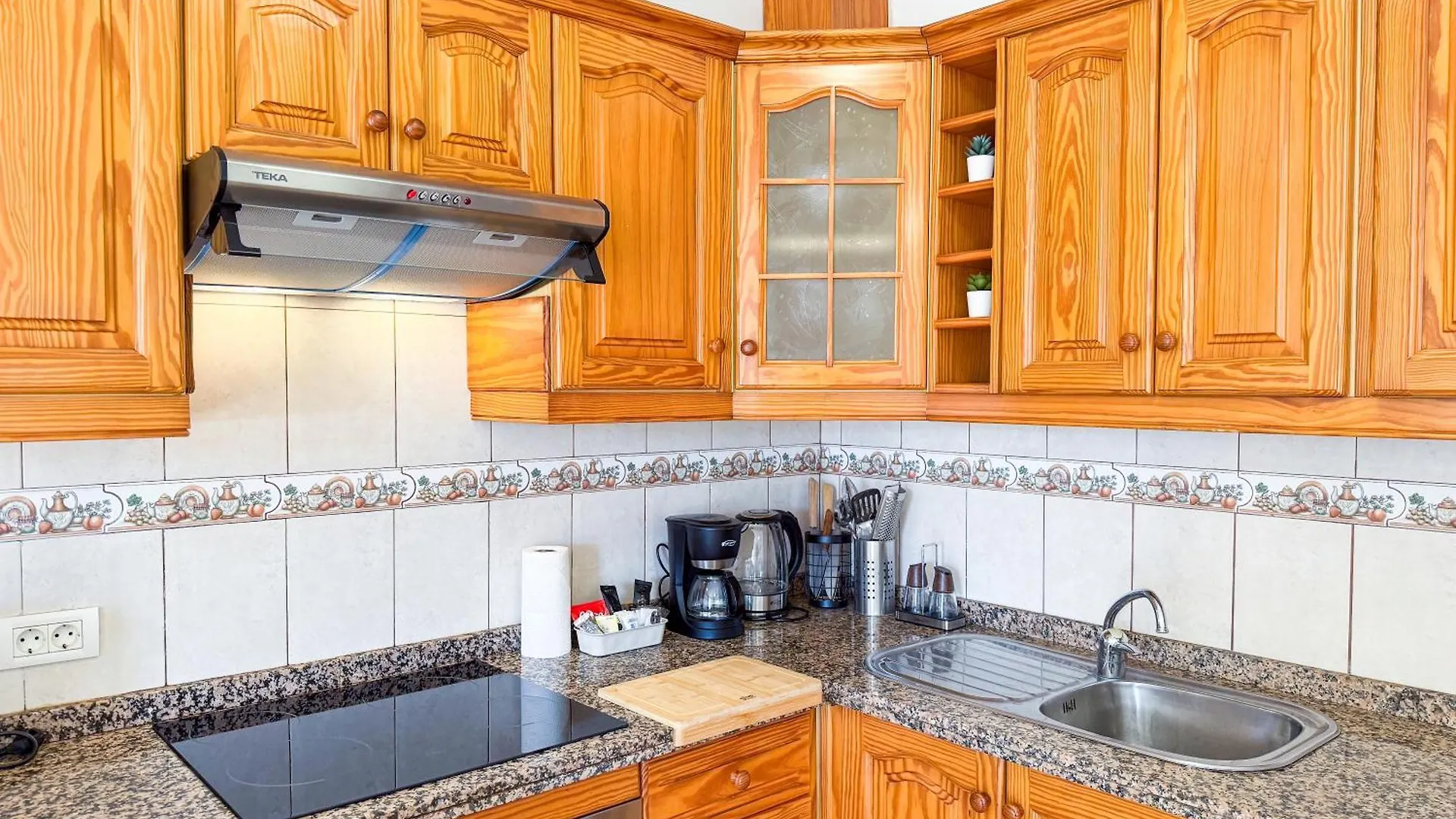 Las Rosas Home Лос Кристианос Испания